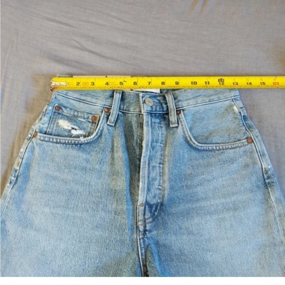 Agolde Riley Jean Short - Picture 6 of 11